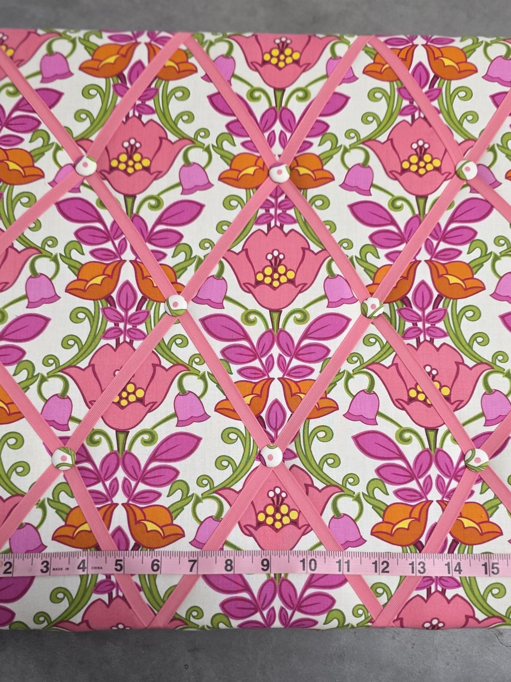 Vera Bradley 2008 Priscilla Pink Pattern Memory Board - Picture 4 of 6